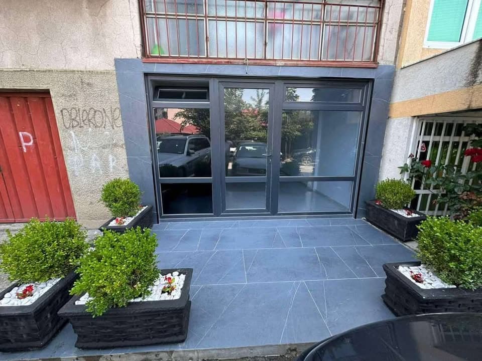 Lokal për shitje – Ulpianë